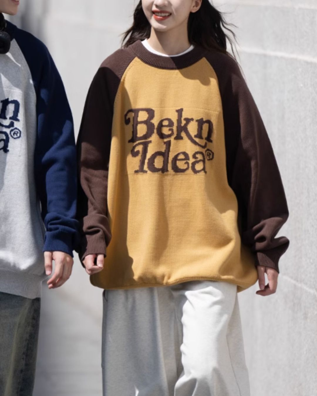 Raglan Sleeve Logo Sweater KN025