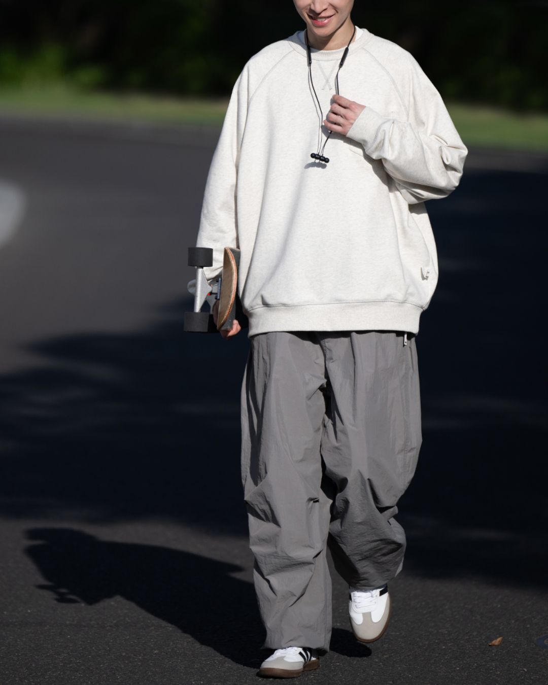 Simple Round Neck Sweat SW037