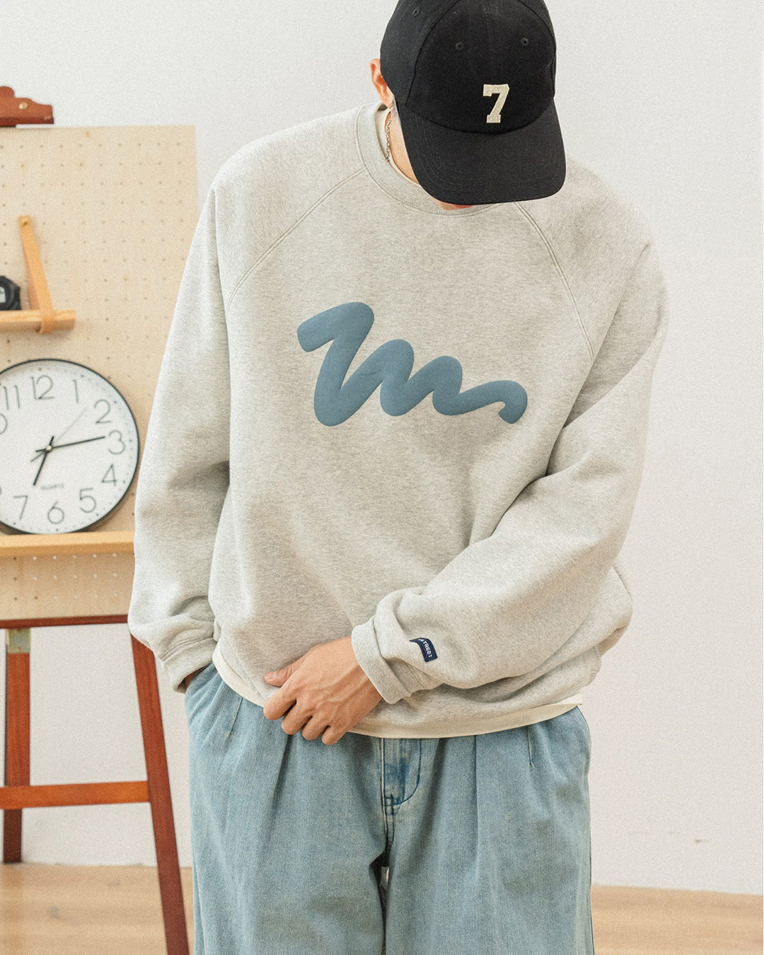 【10日以内お届け】Painted Logo Sweat SW008