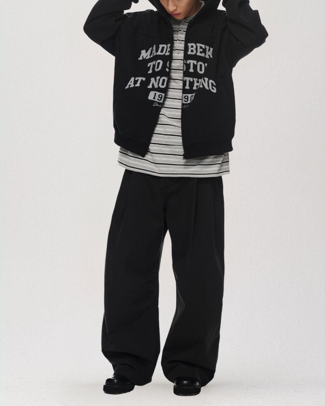 Tuck Wide Curved Pants WP084