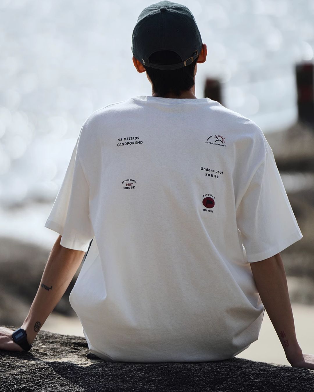 Back Logo Pocket T-shirt ST066