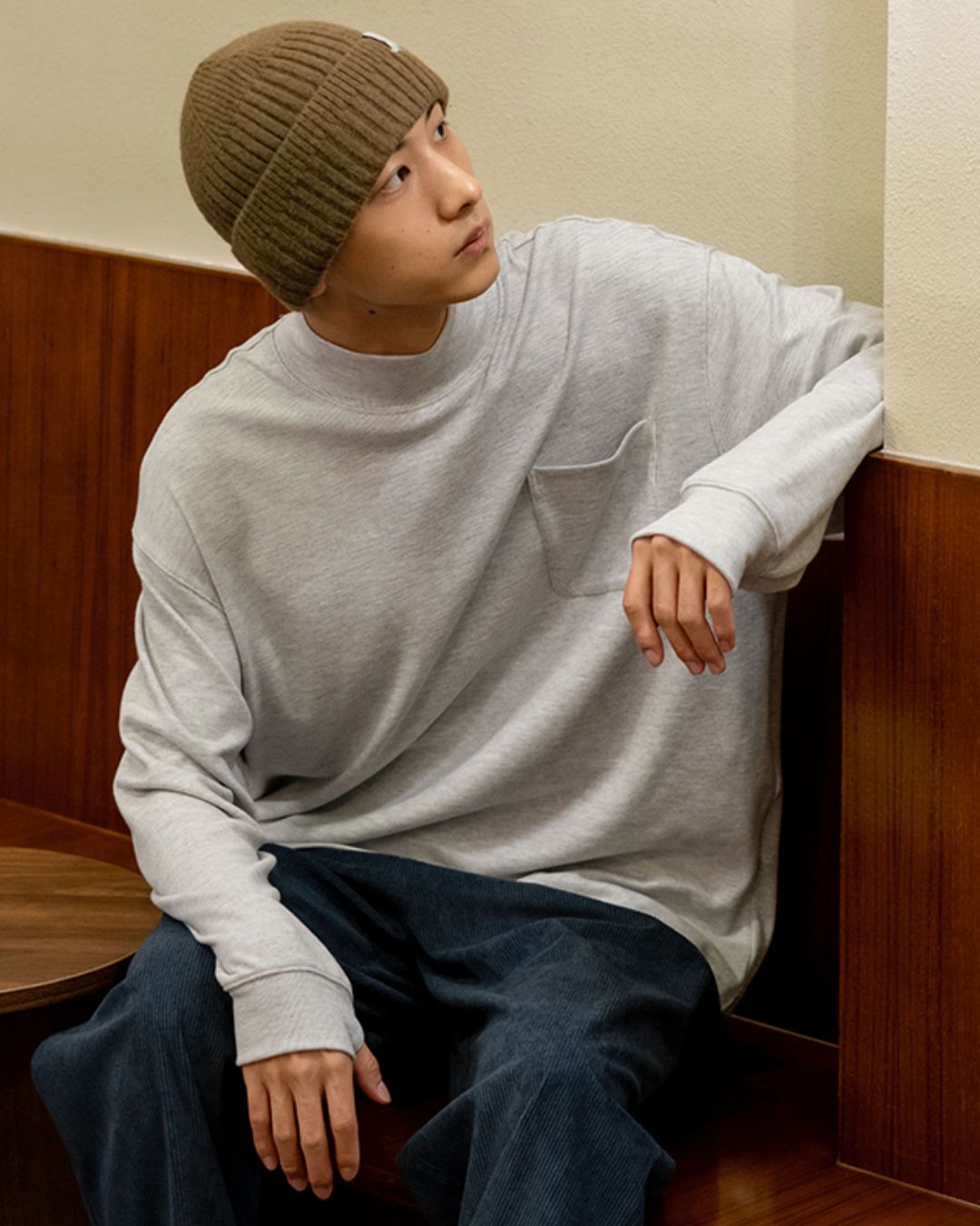 High-neck Pocket T-shirt LT078