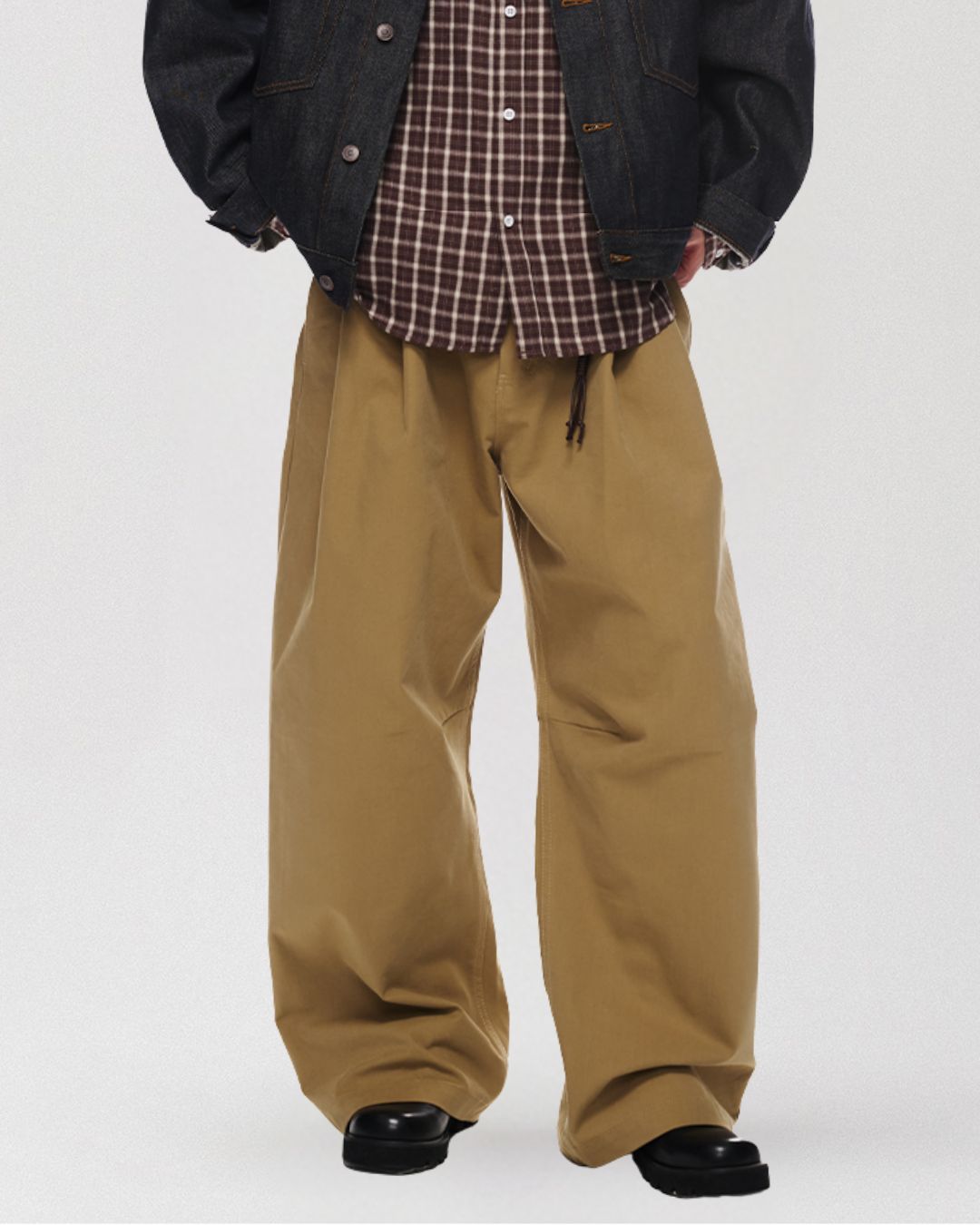 Tuck Wide Curved Pants WP084