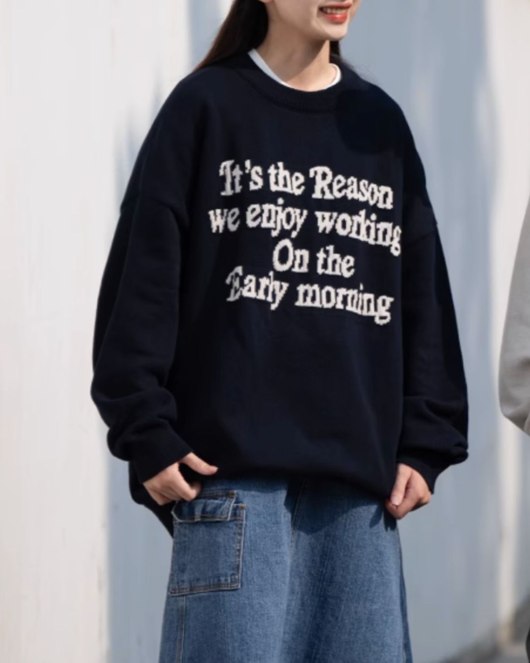 Lettered Logo Knit KN028
