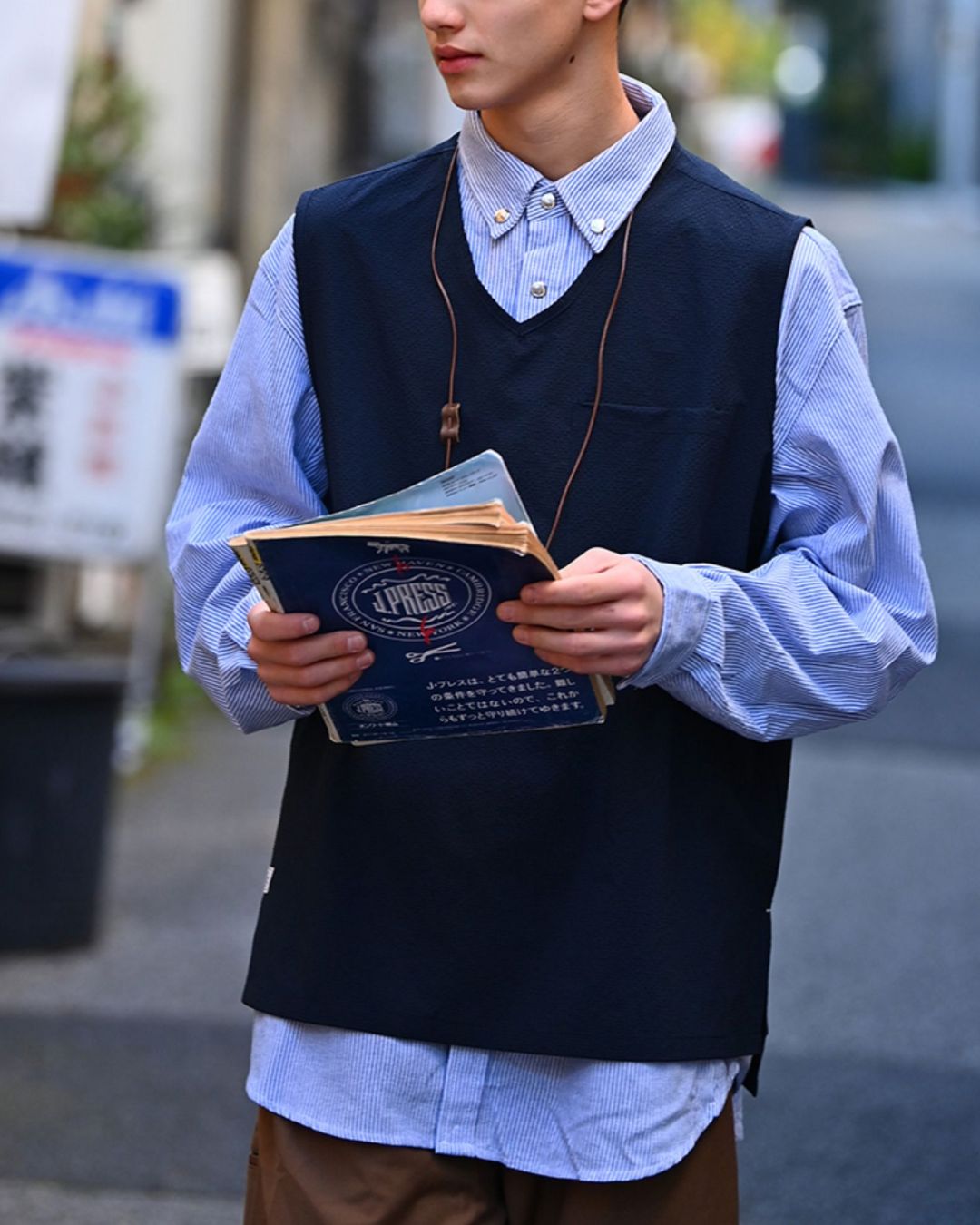 V-neck Casual Vest VT022