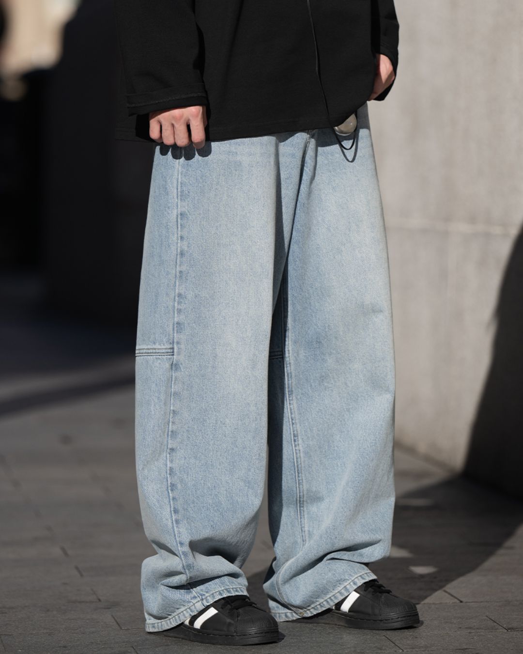 Wide-leg Blue Jeans DP055