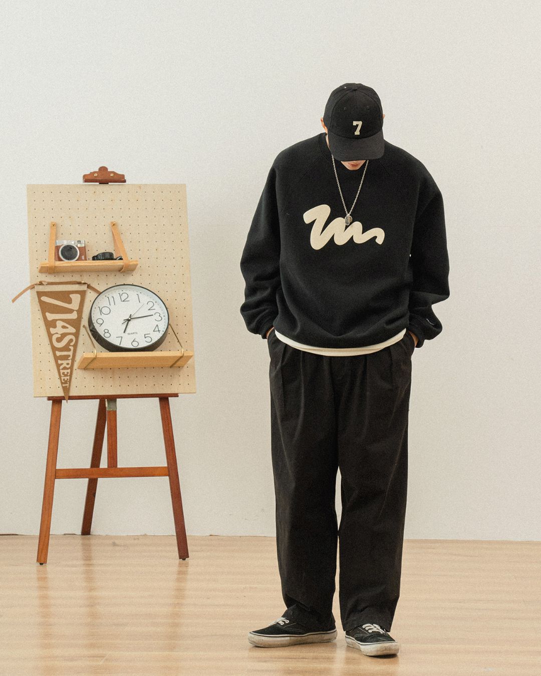 【10日以内お届け】Painted Logo Sweat SW008