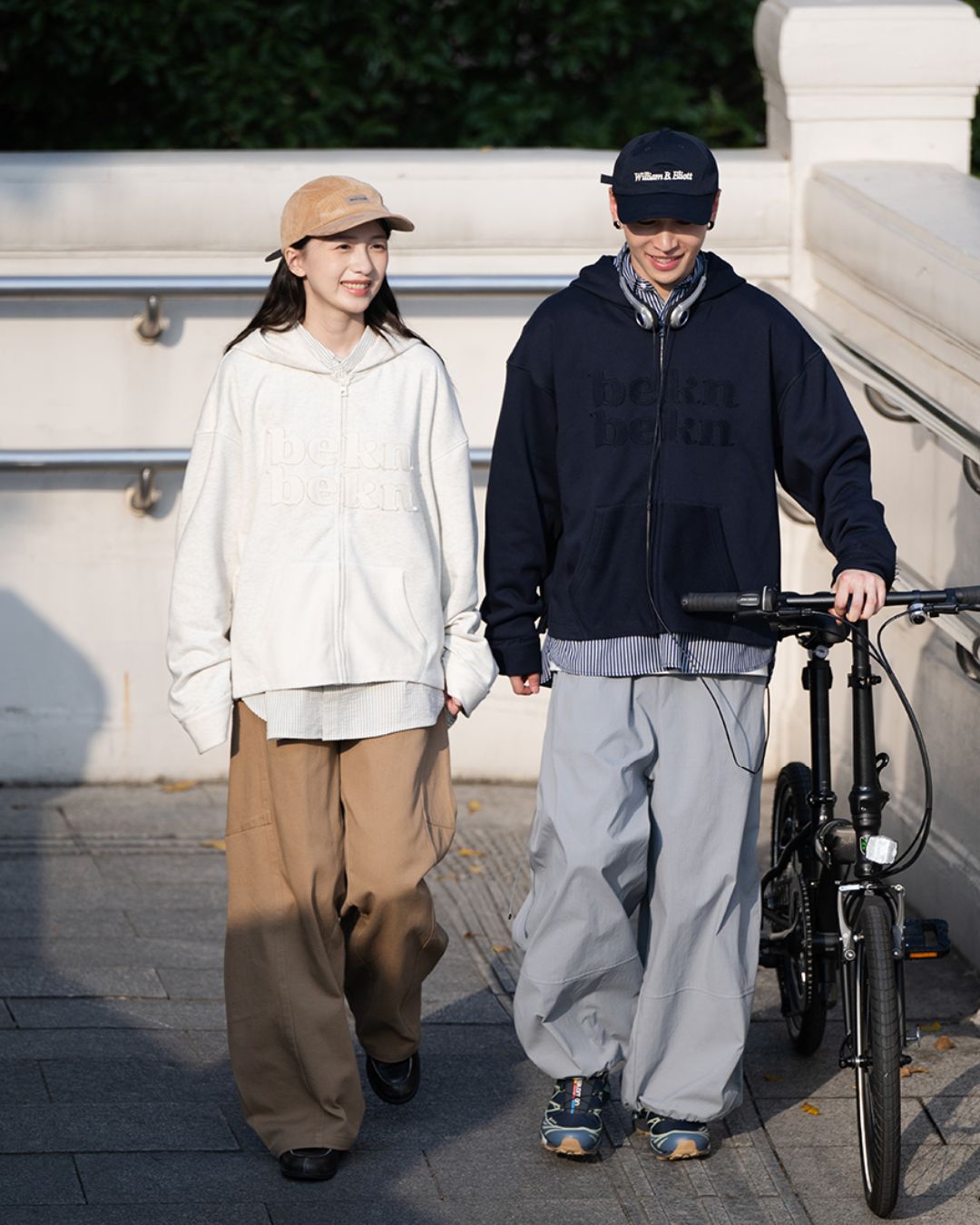 Cut-off Sleeve Hoodie HD078