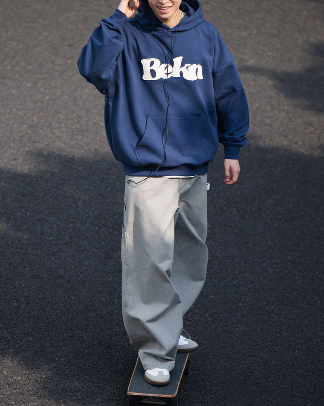 Embroidered Patch Hoodie HD062