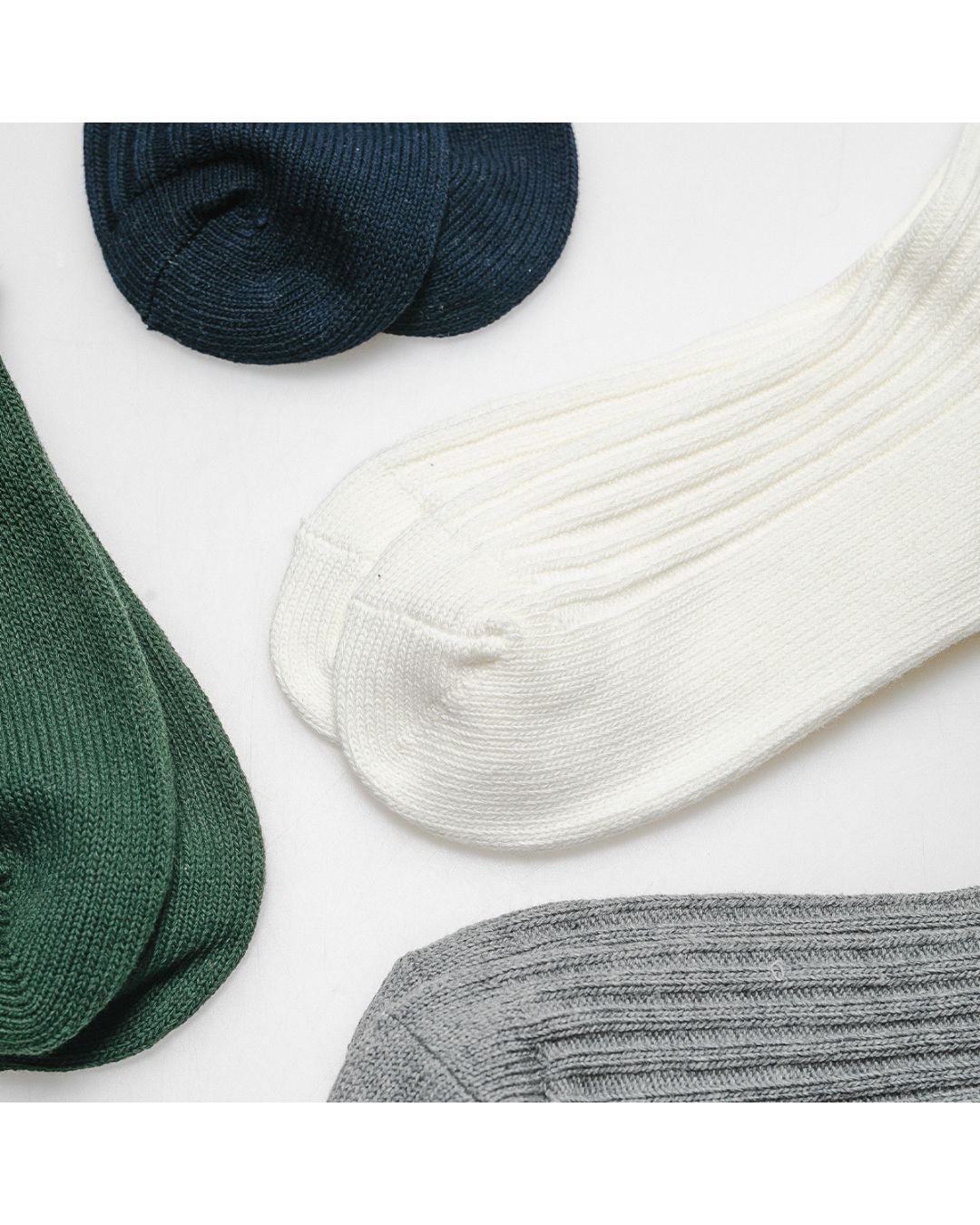 Basic Mid-High Socks OR001