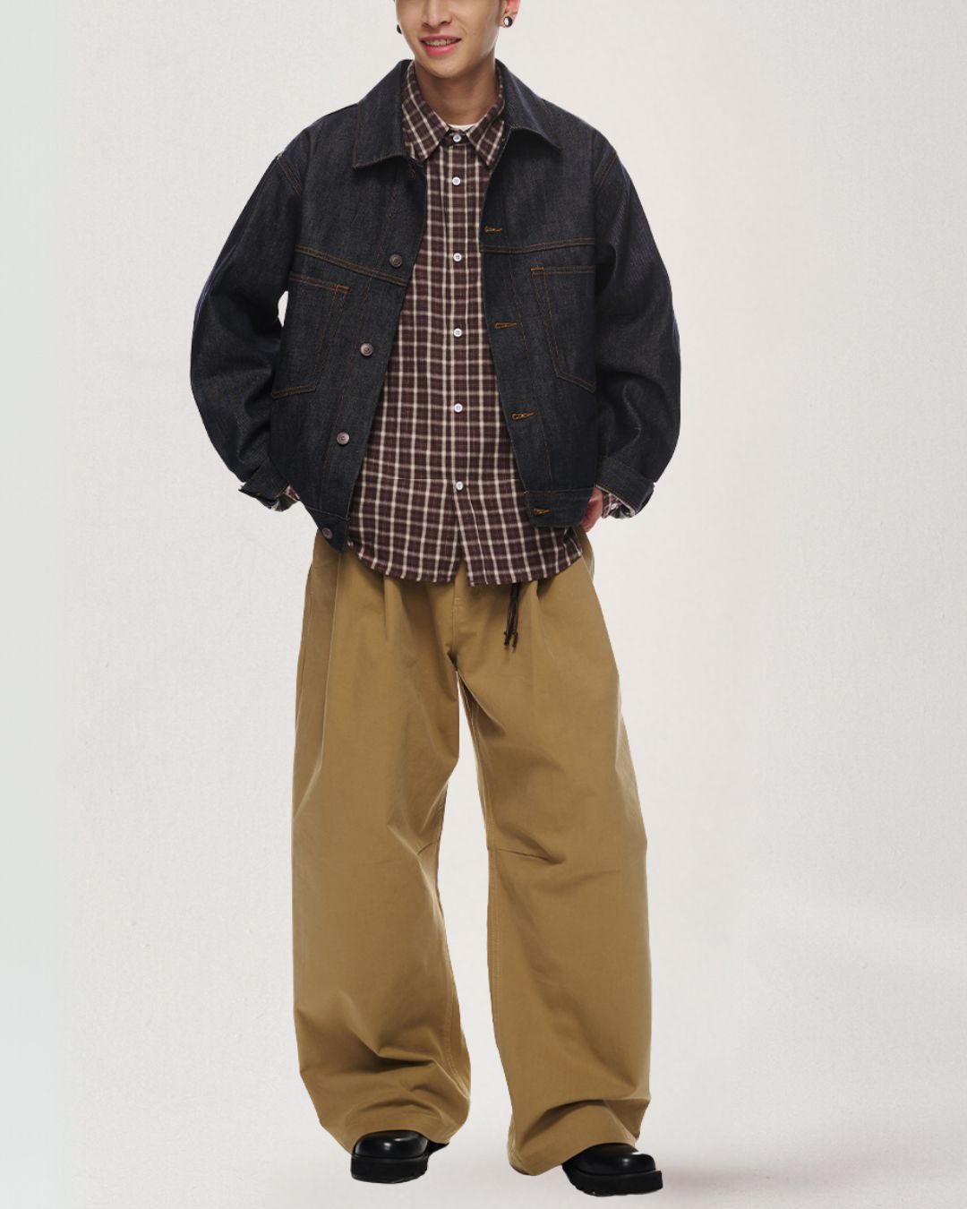 Tuck Wide Curved Pants WP084