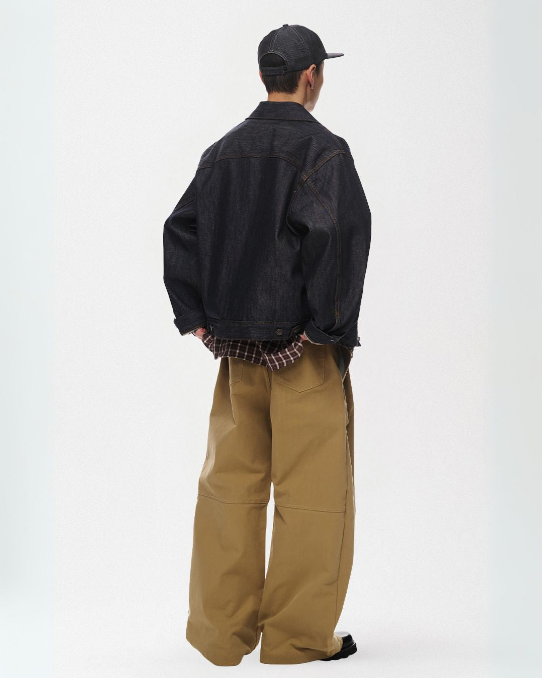 Tuck Wide Curved Pants WP084
