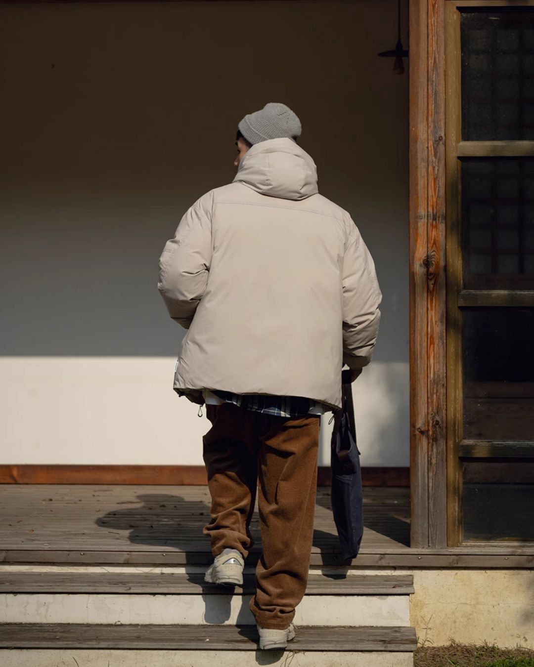 White Duck Hooded Down DW018