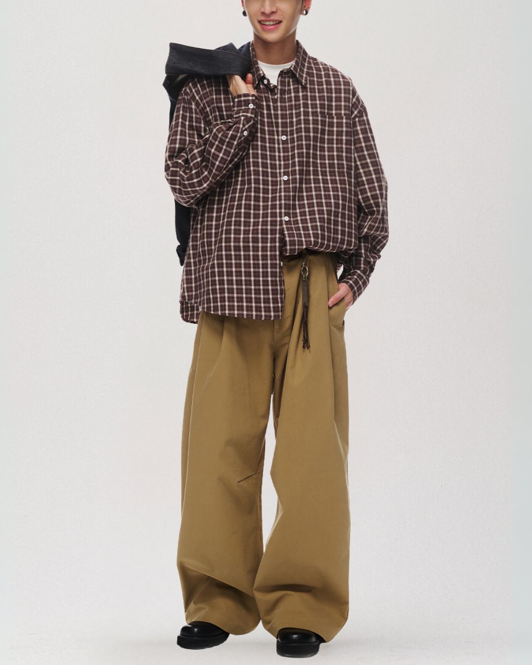 Tuck Wide Curved Pants WP084