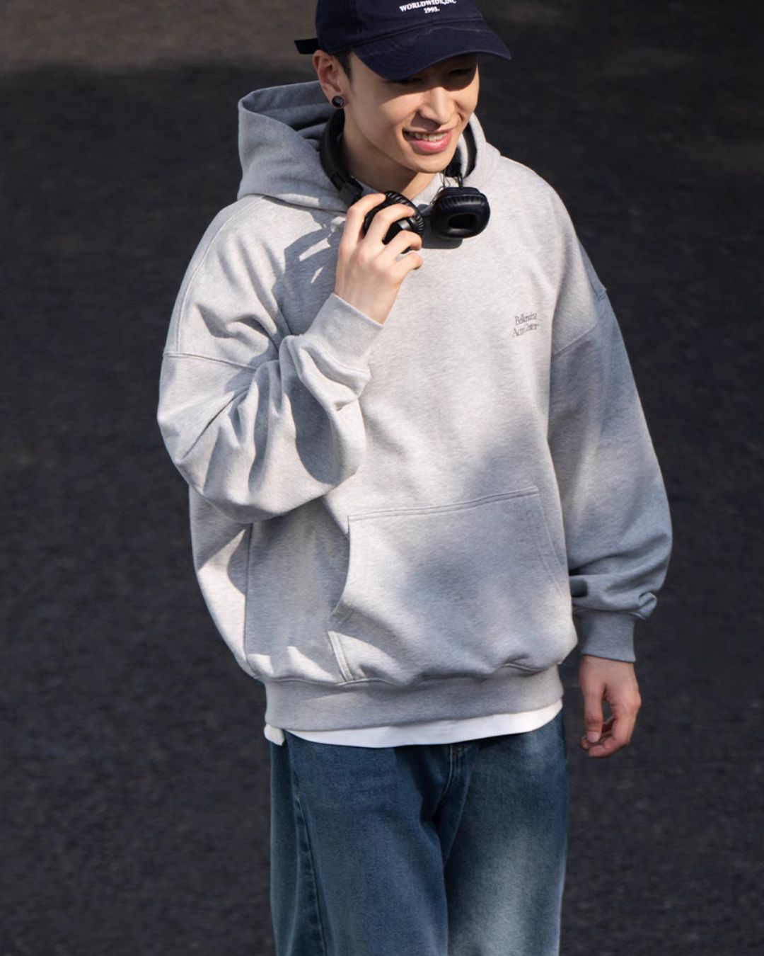 Basic Text Logo Hoodie HD065