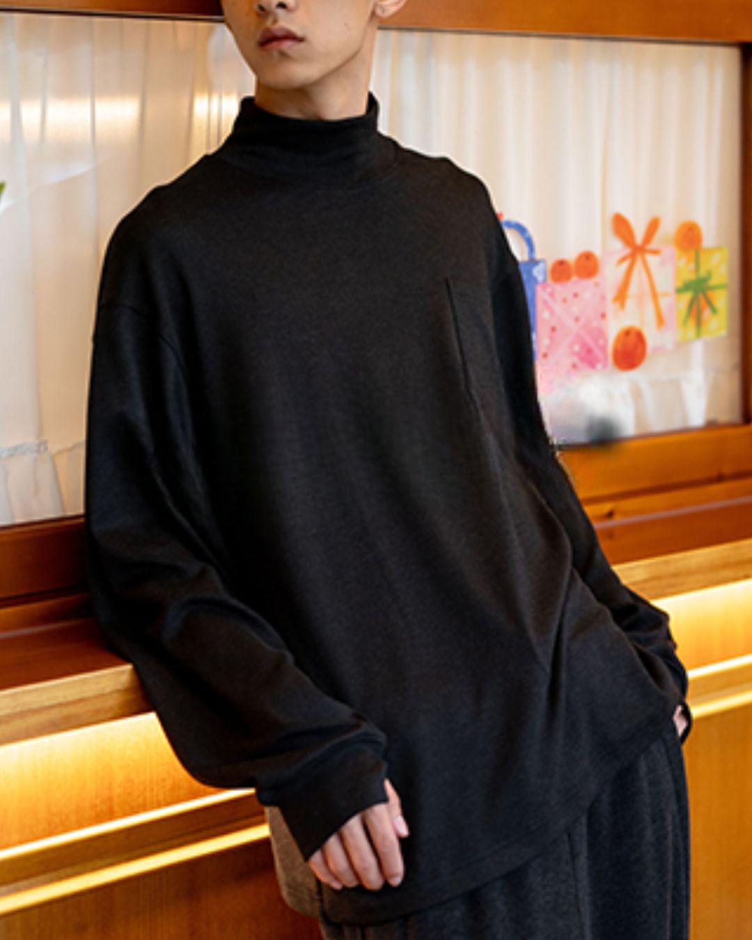 High-neck Pocket T-shirt LT078
