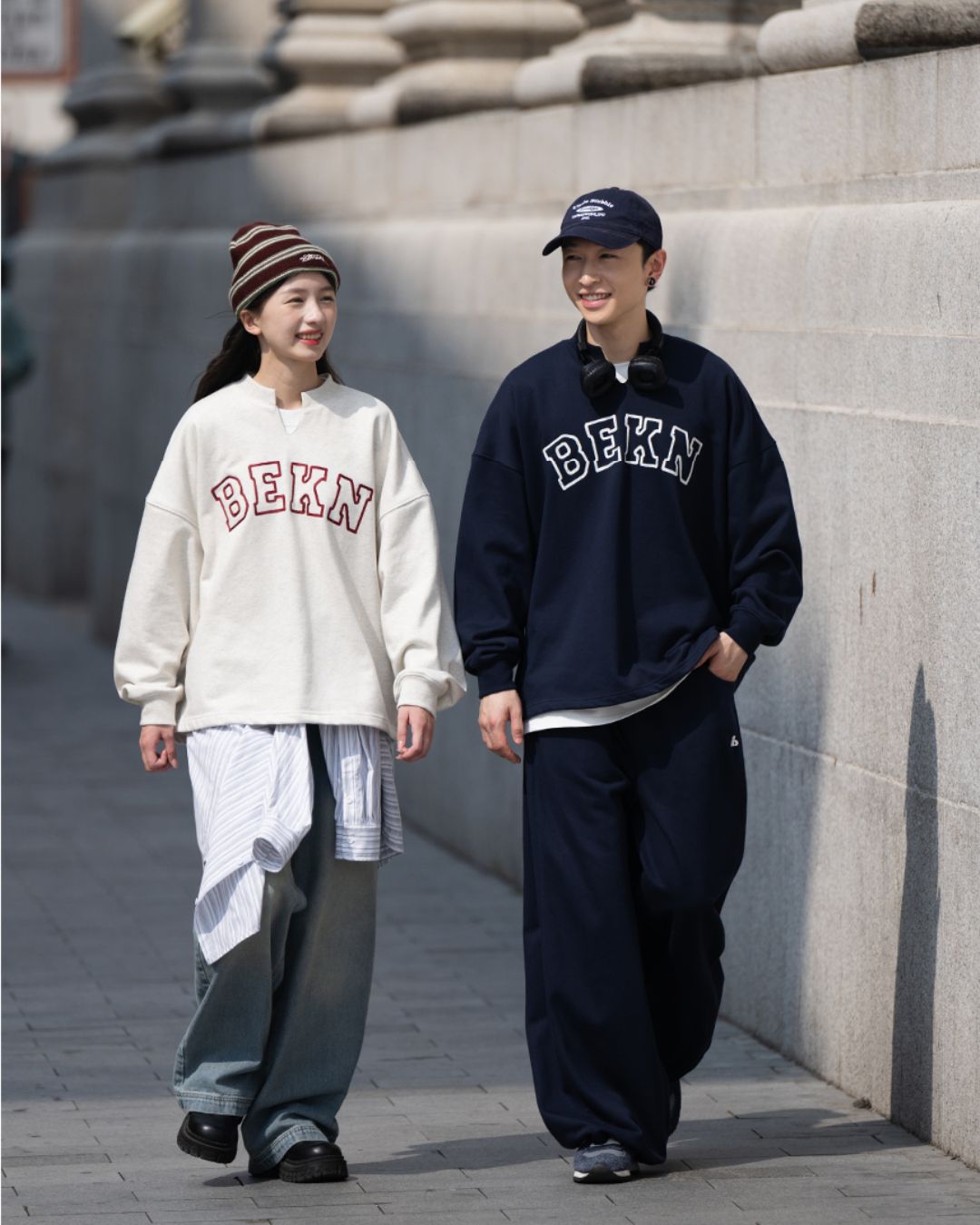 Slit Neck Pullover SW080