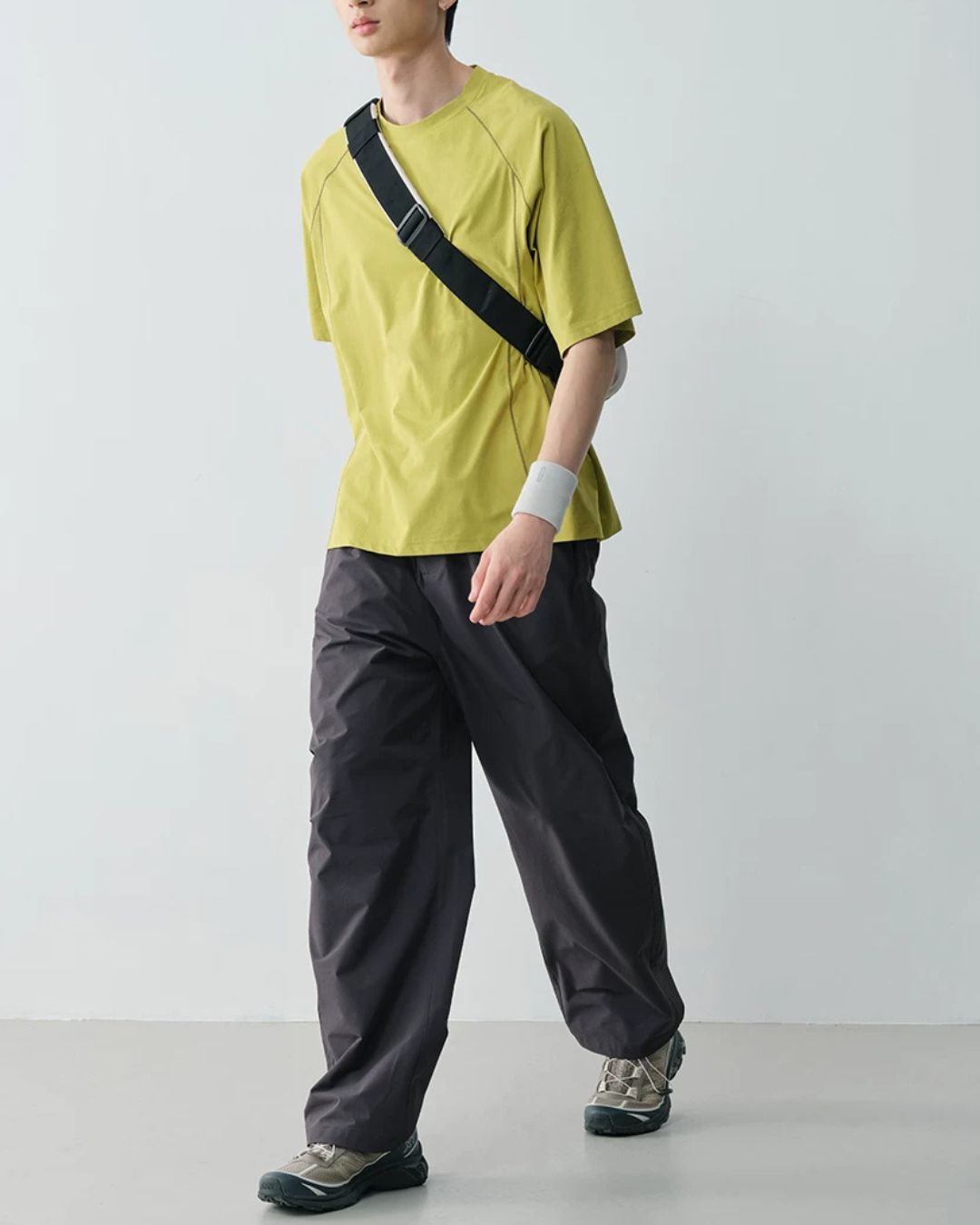 Curved Line Sporty T-Shirt　ST190