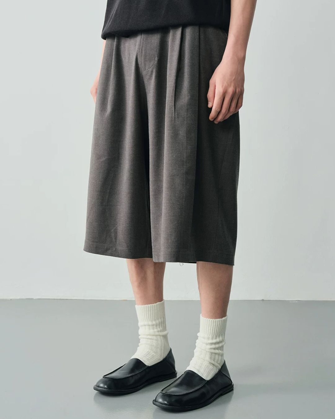 Pleated Cropped Pants　SP073
