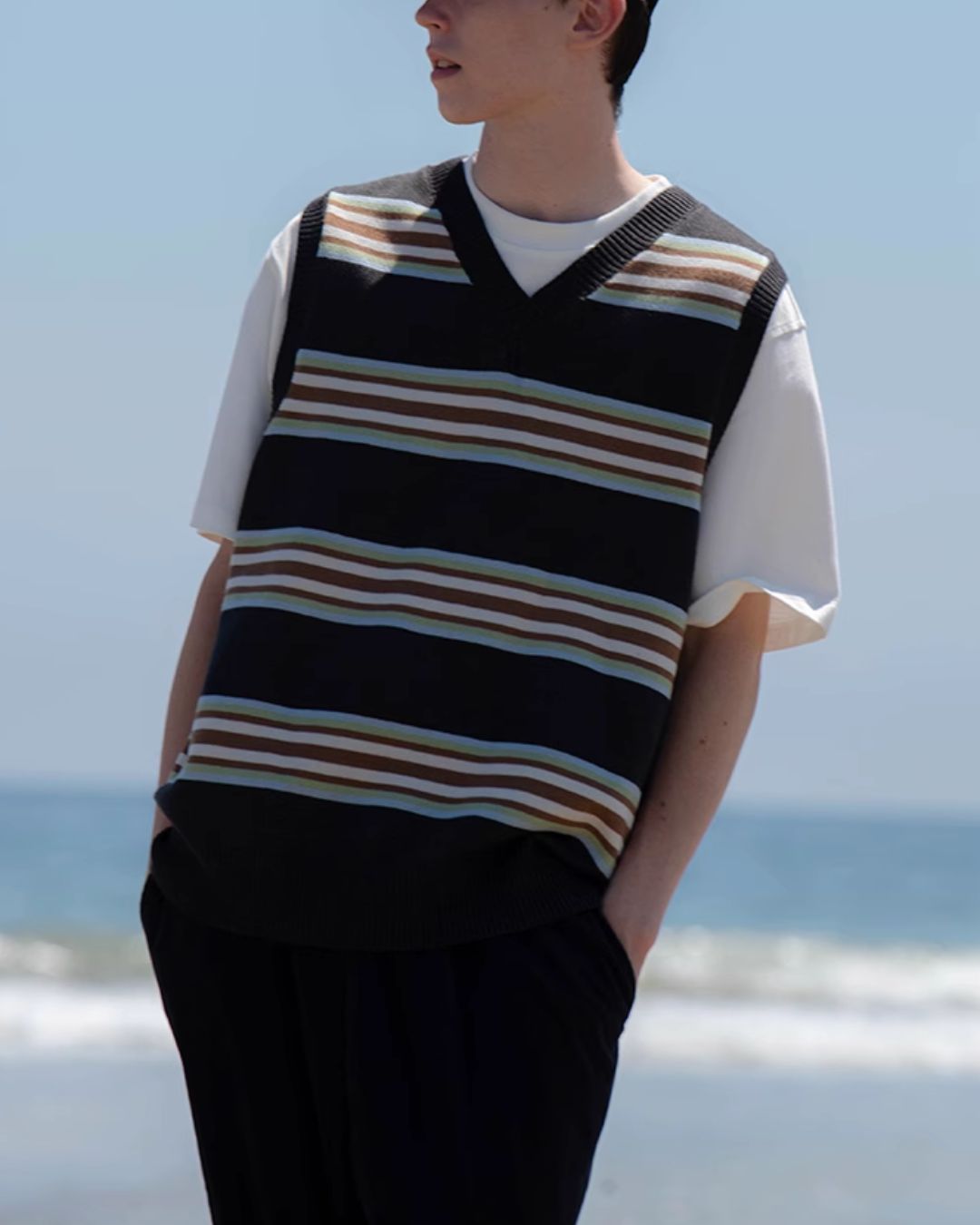 Retro V-neck Knit Vest　VT010