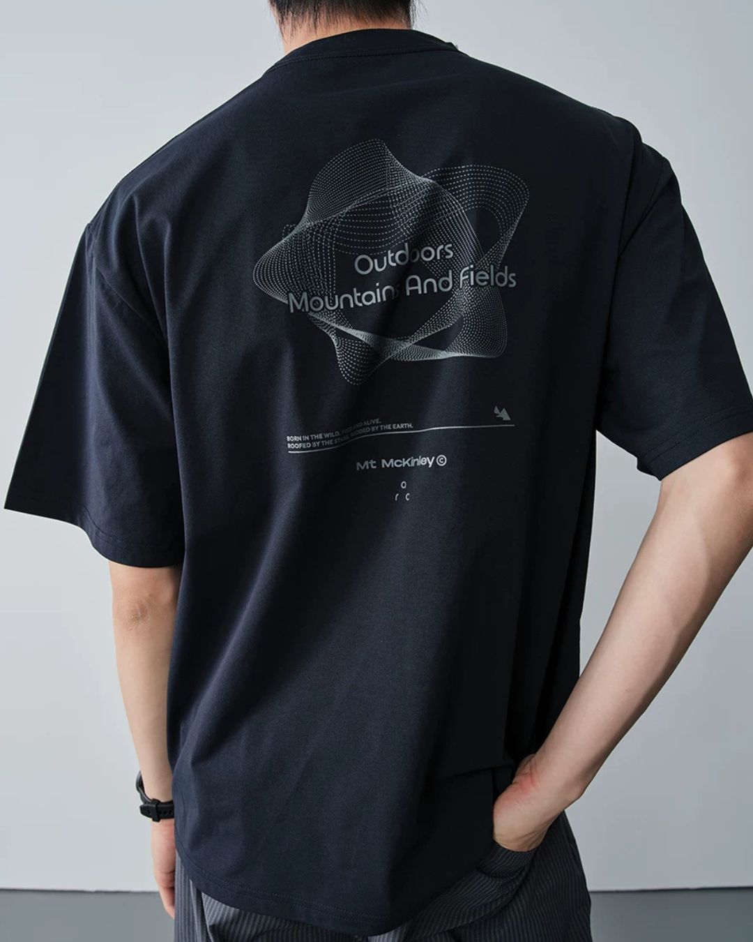 Starburst Graphic T-Shirt　ST207
