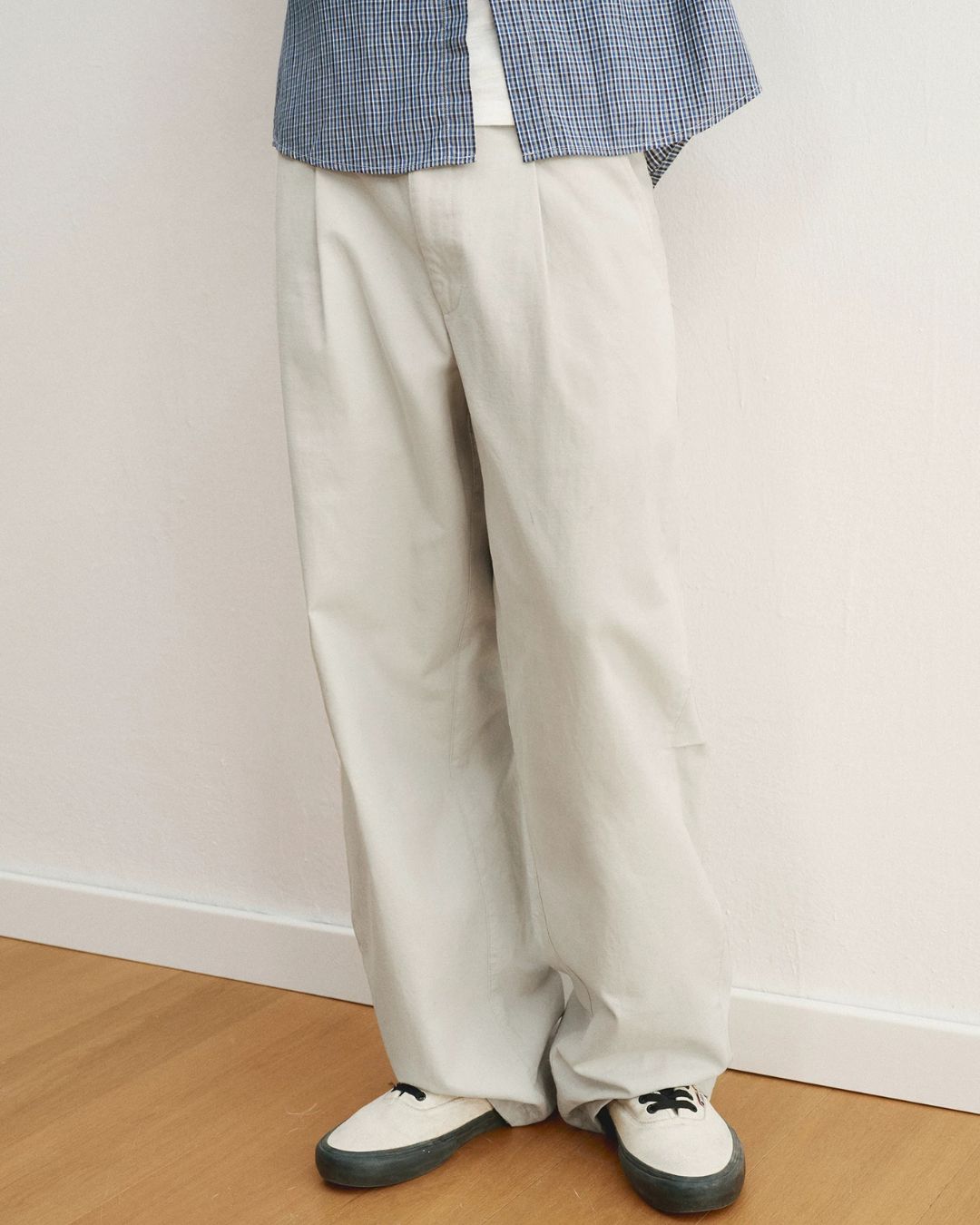 Arc Tuck Wide Pants　WP120
