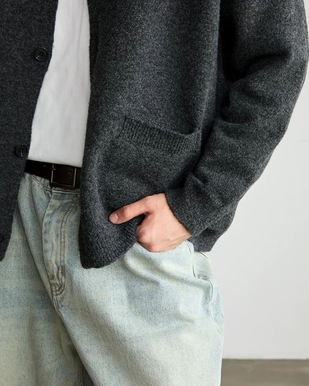 Brushed Crewneck Cardigan　KN059
