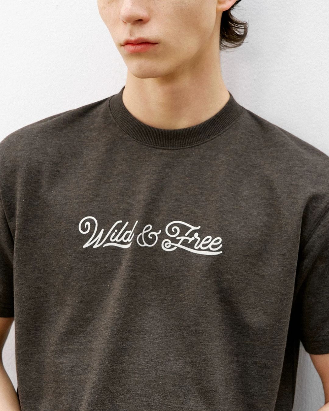 Textured Logo Crew Neck T-Shirt　ST188