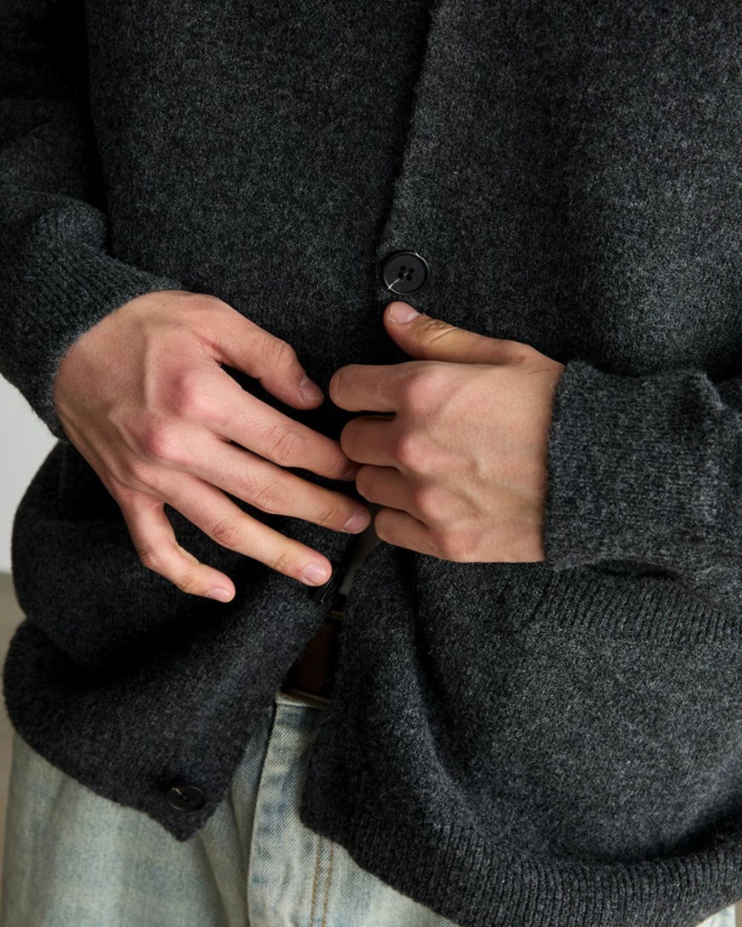 Brushed Crewneck Cardigan　KN059