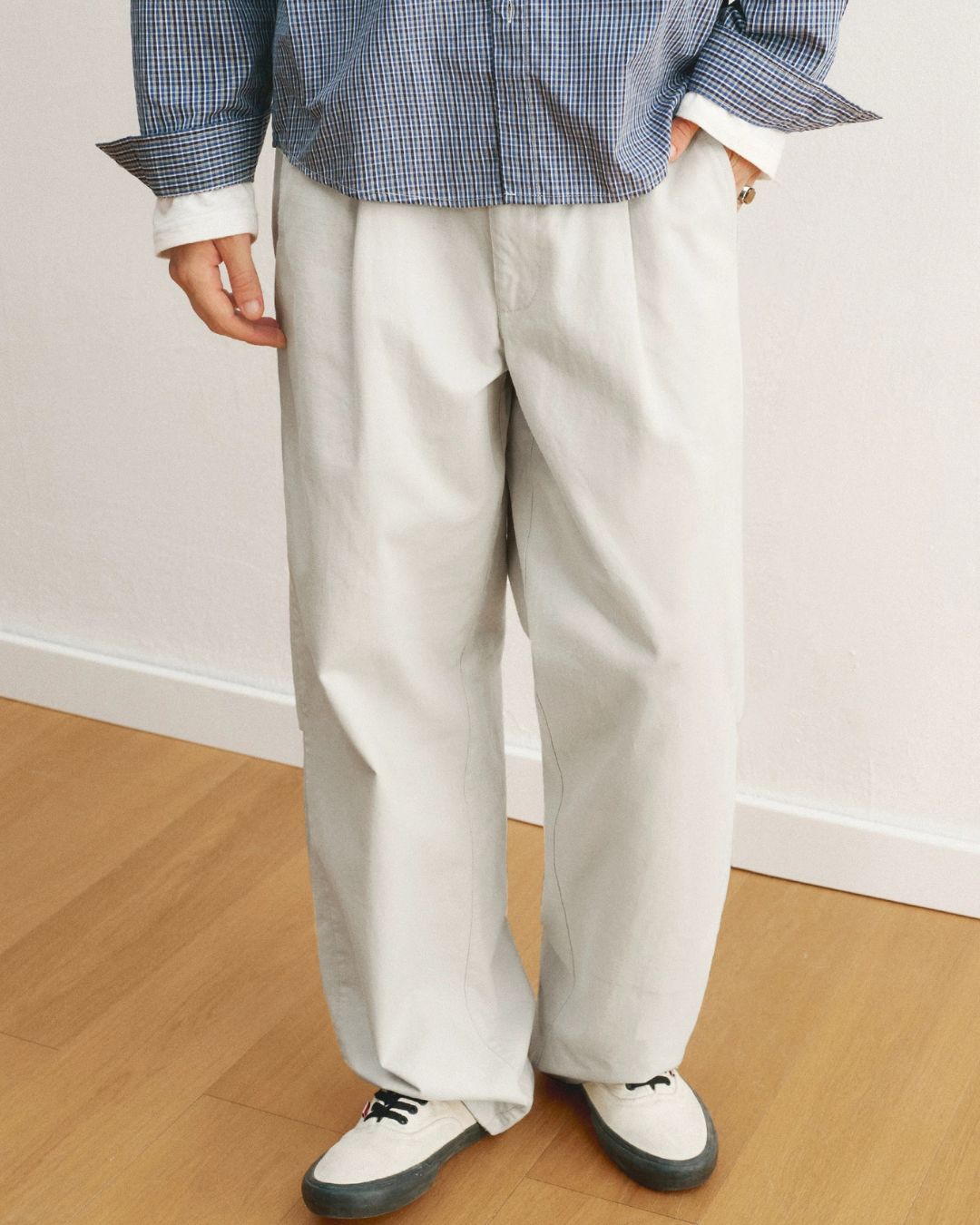 Arc Tuck Wide Pants　WP120