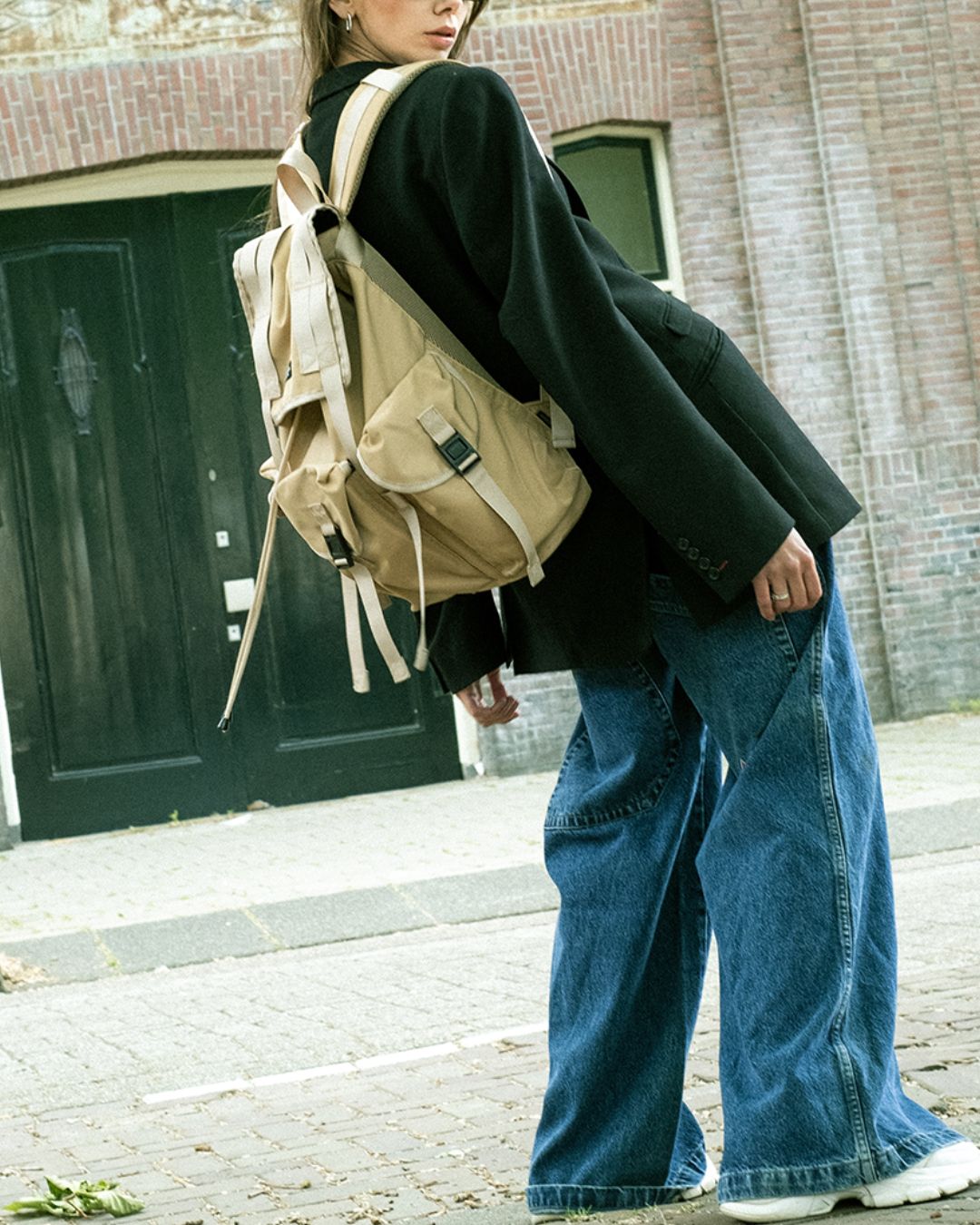 Multi-pocket Backpack　BG016