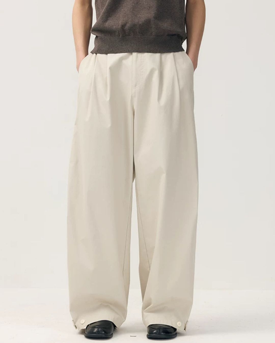 Hem Button Side Pleated Pants　WP104