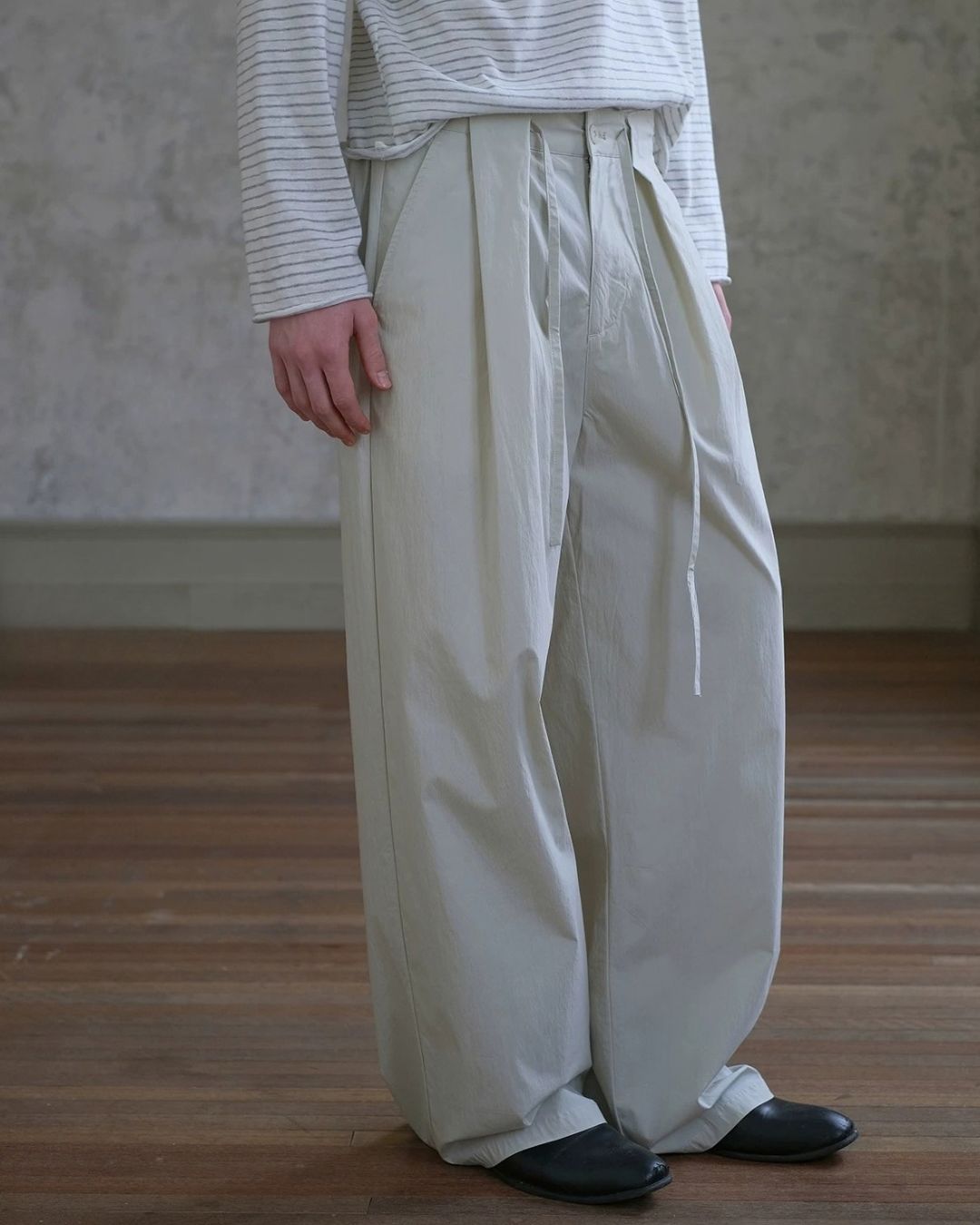 Casual Tuck Wide Pants　WP122