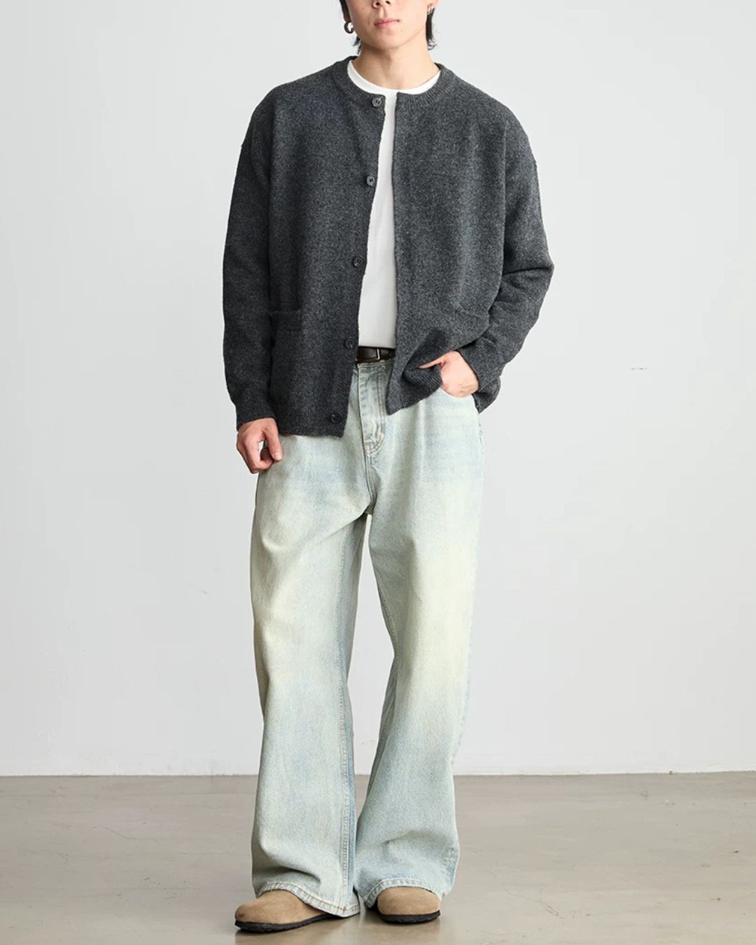 Brushed Crewneck Cardigan　KN059
