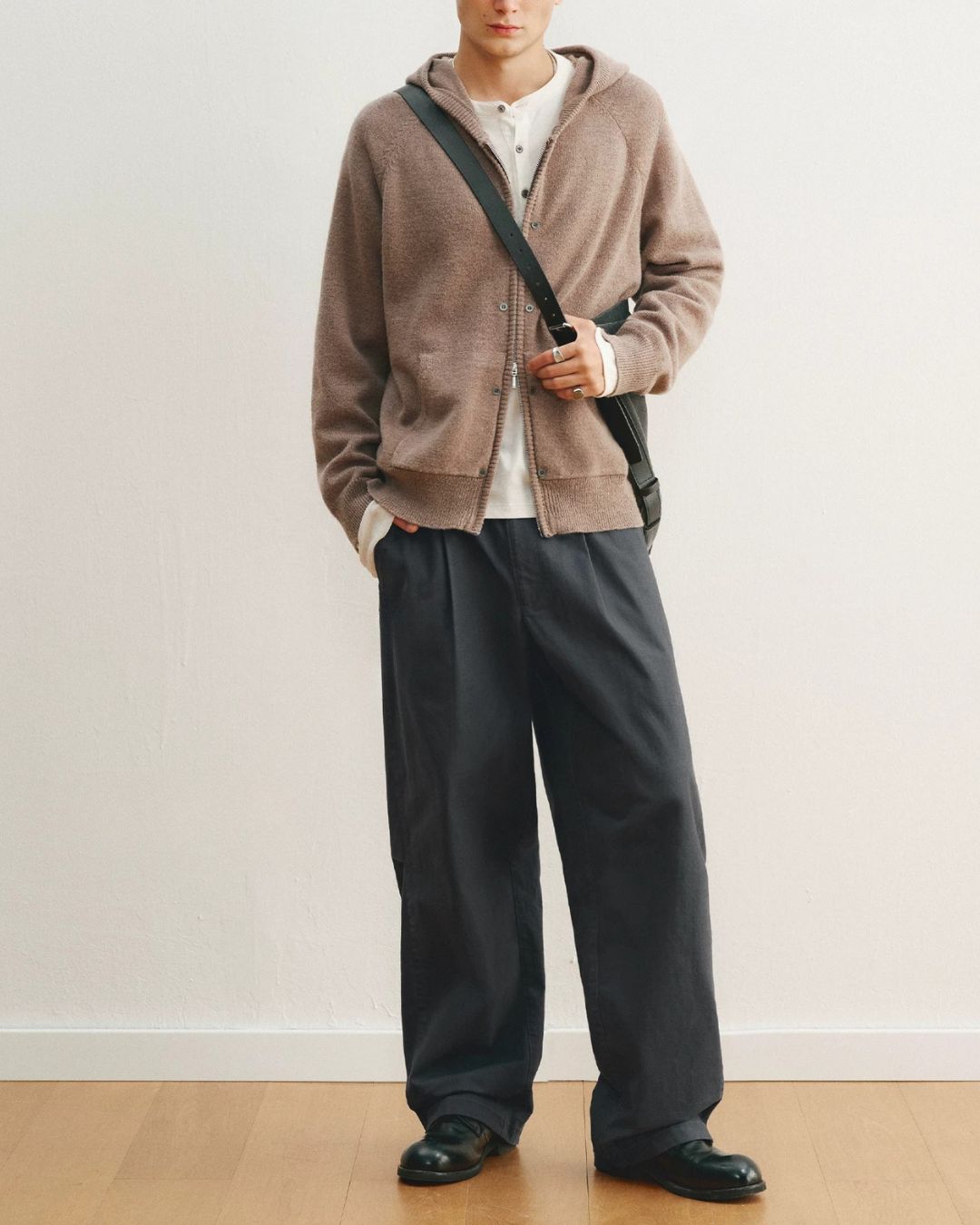 Arc Tuck Wide Pants　WP120