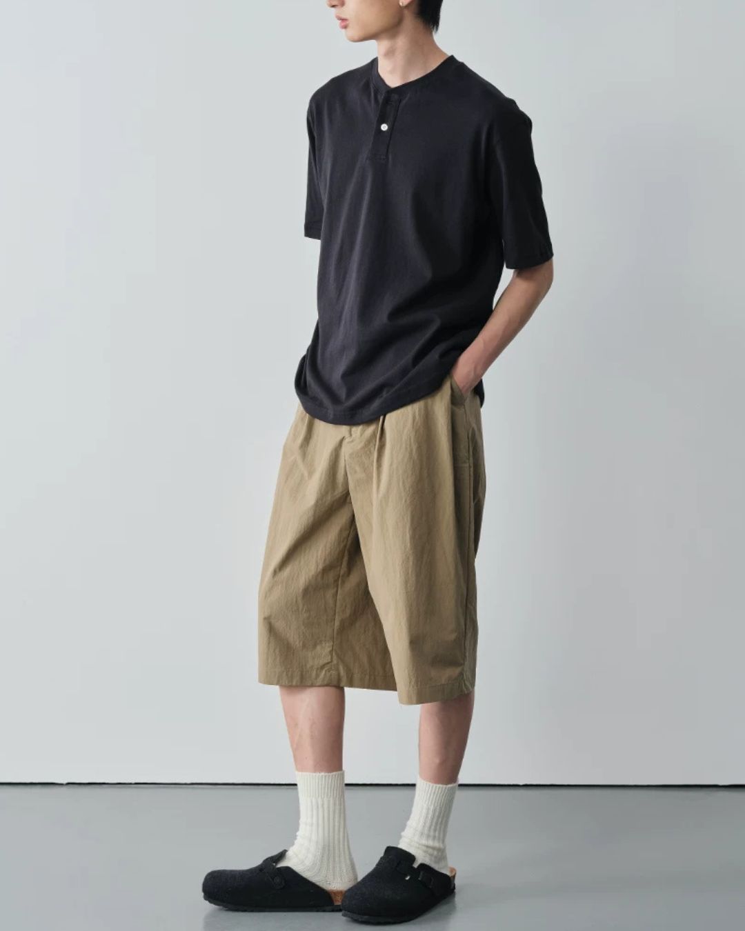 Cotton-Nylon Pleated Shorts　SP077