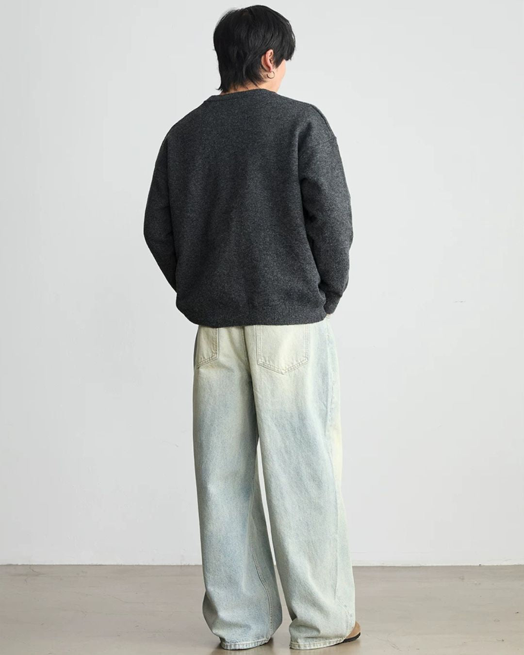 Brushed Crewneck Cardigan　KN059