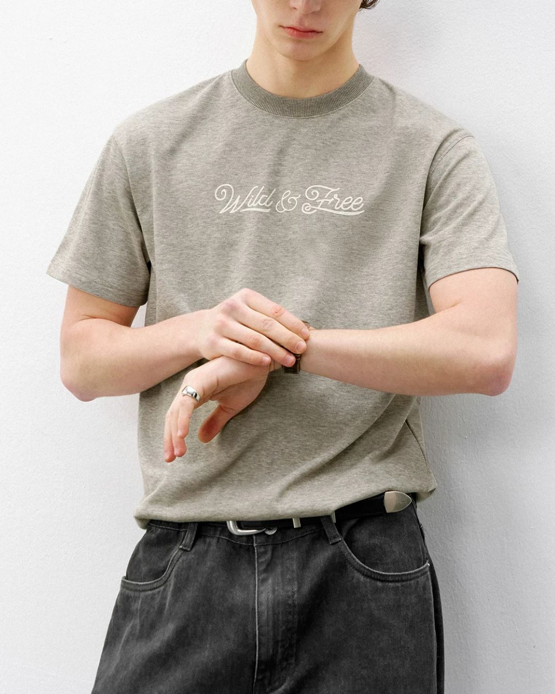 Textured Logo Crew Neck T-Shirt　ST188