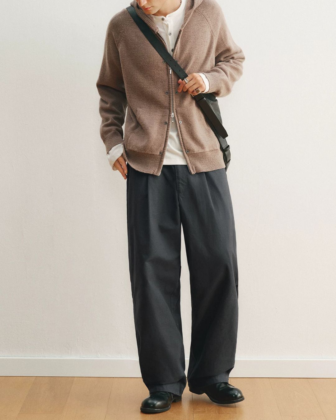 Arc Tuck Wide Pants　WP120