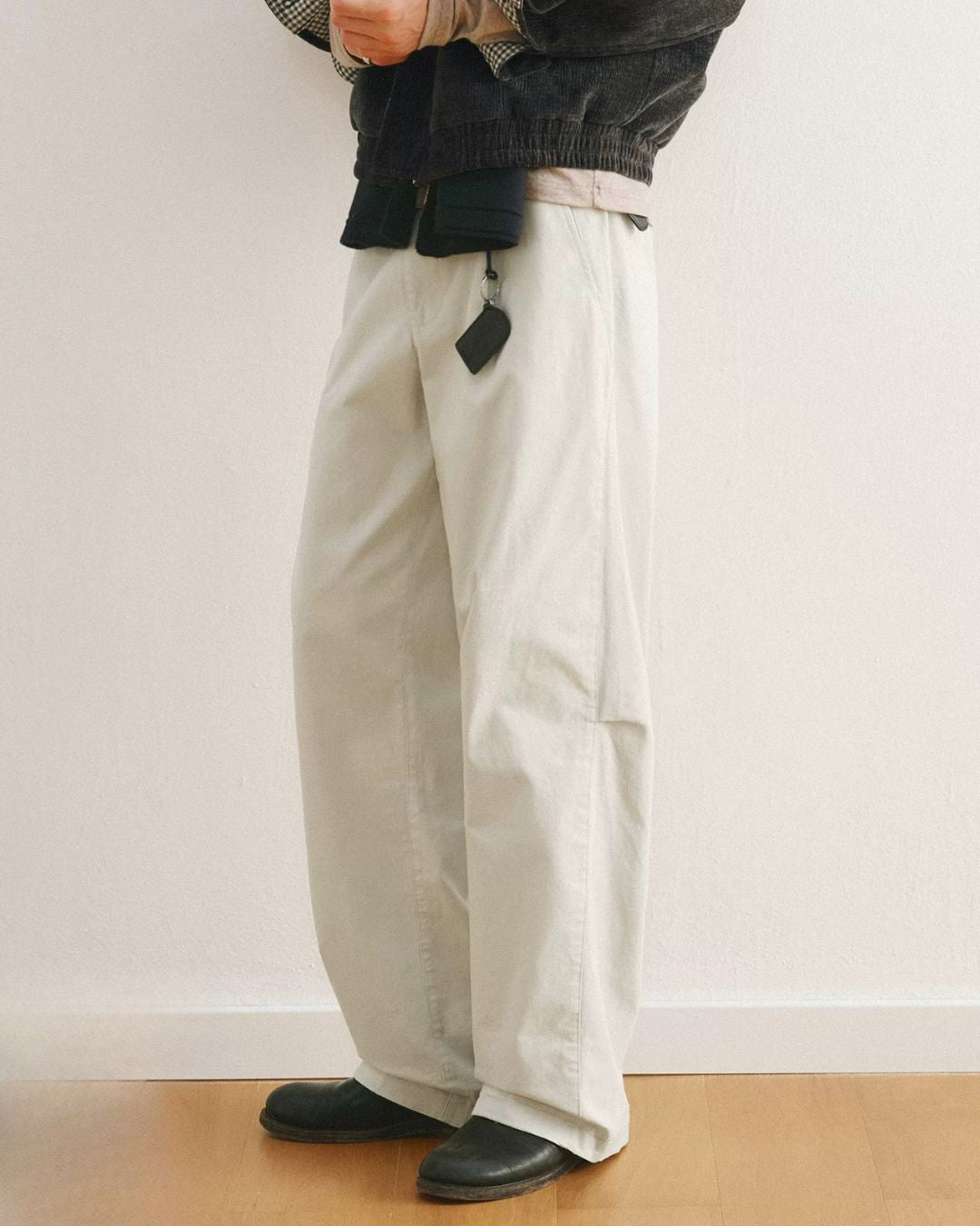 Arc Tuck Wide Pants　WP120