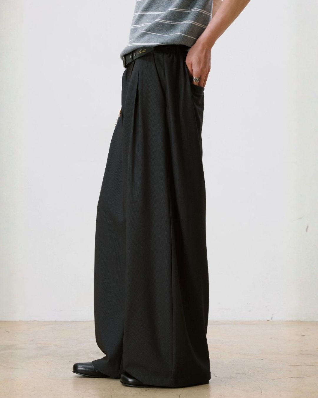 Pleated Cooling Slacks　SL002