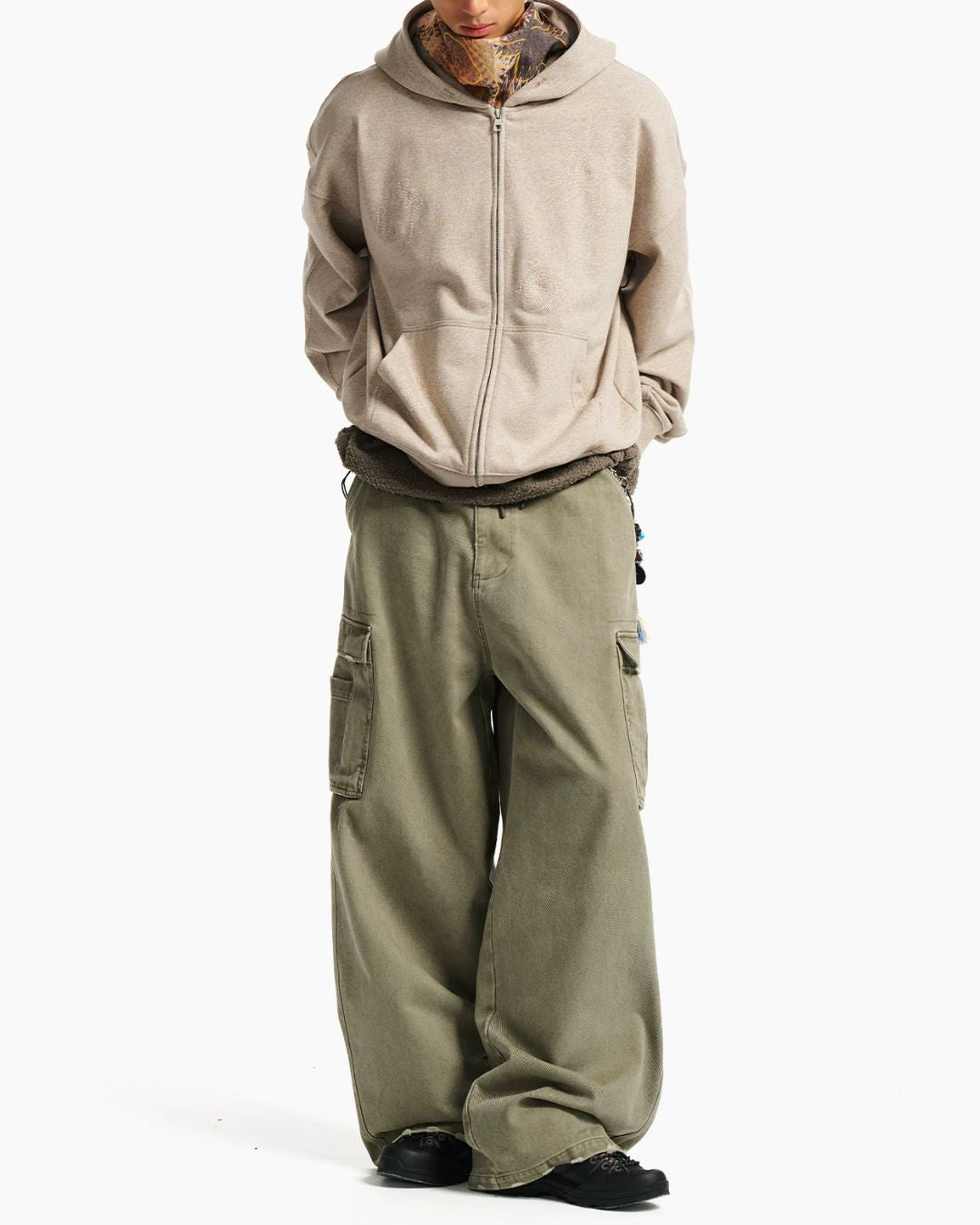 Tonal Embroidery Zip Hoodie　HD081