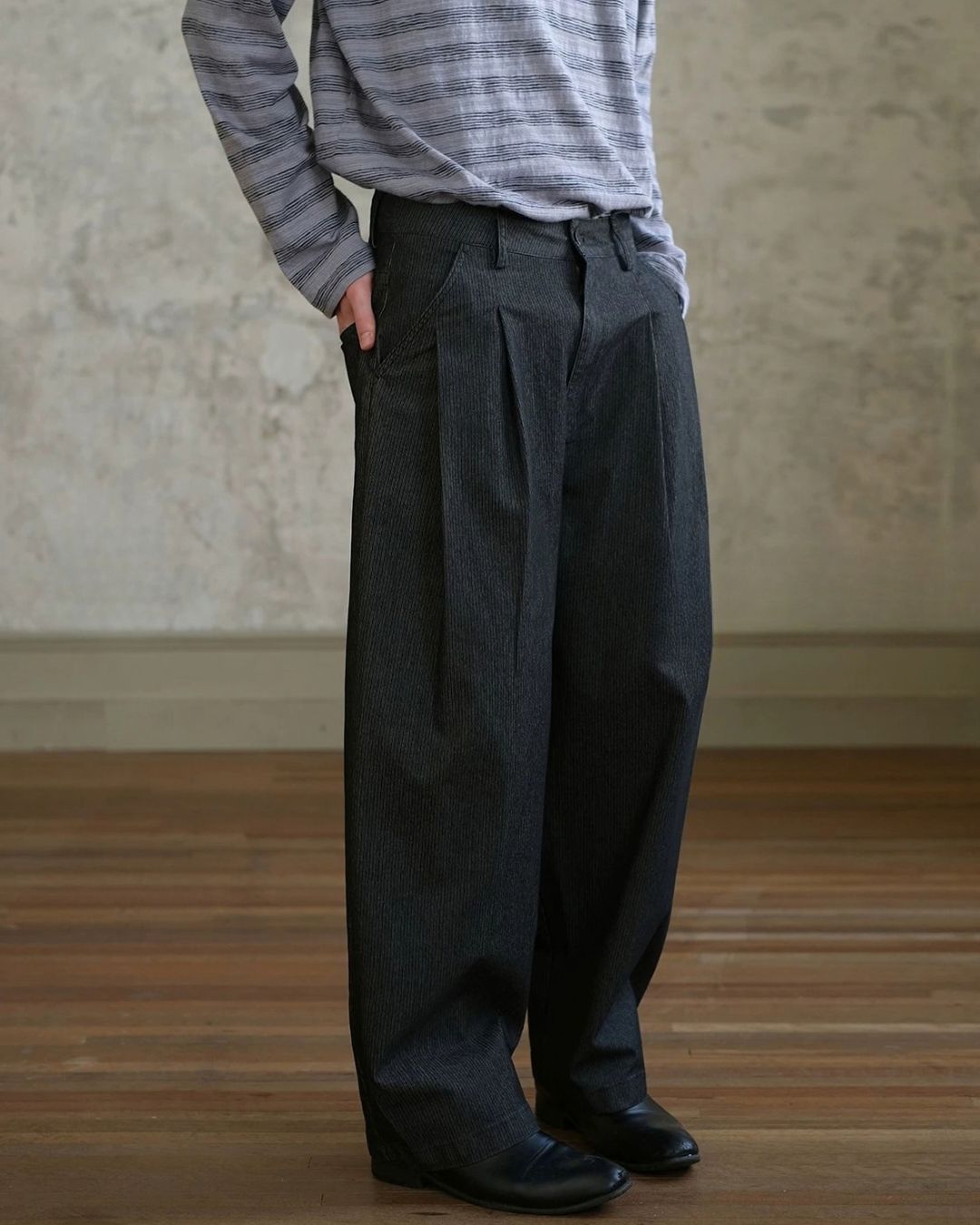 Relaxed Tuck Wide Pants　WP121