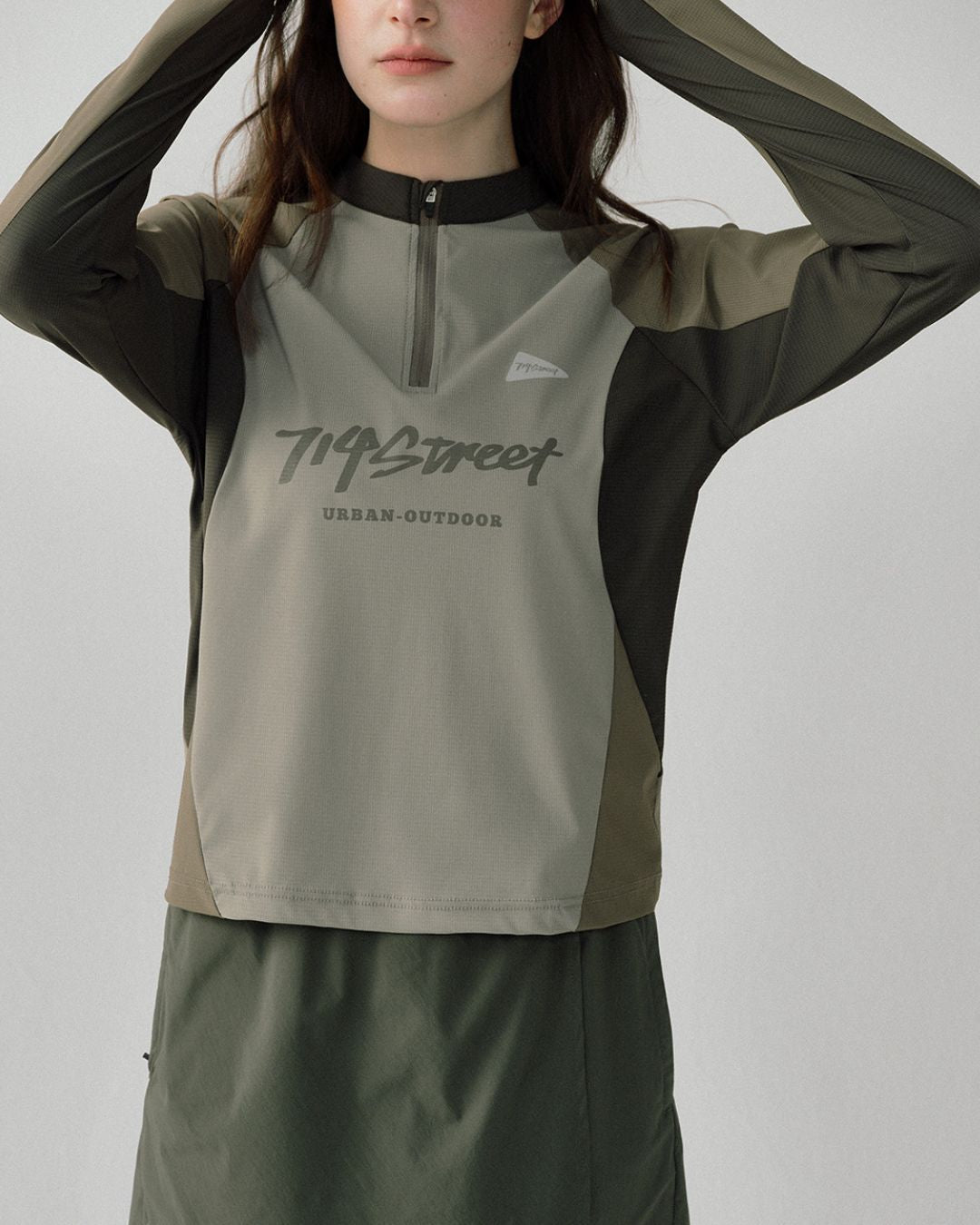 【10日以内お届け】Quick-drying Half-zip T-shirt　LT079