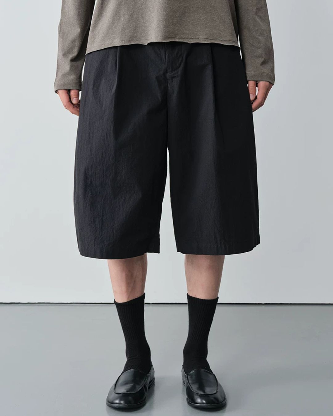Cotton-Nylon Pleated Shorts　SP077