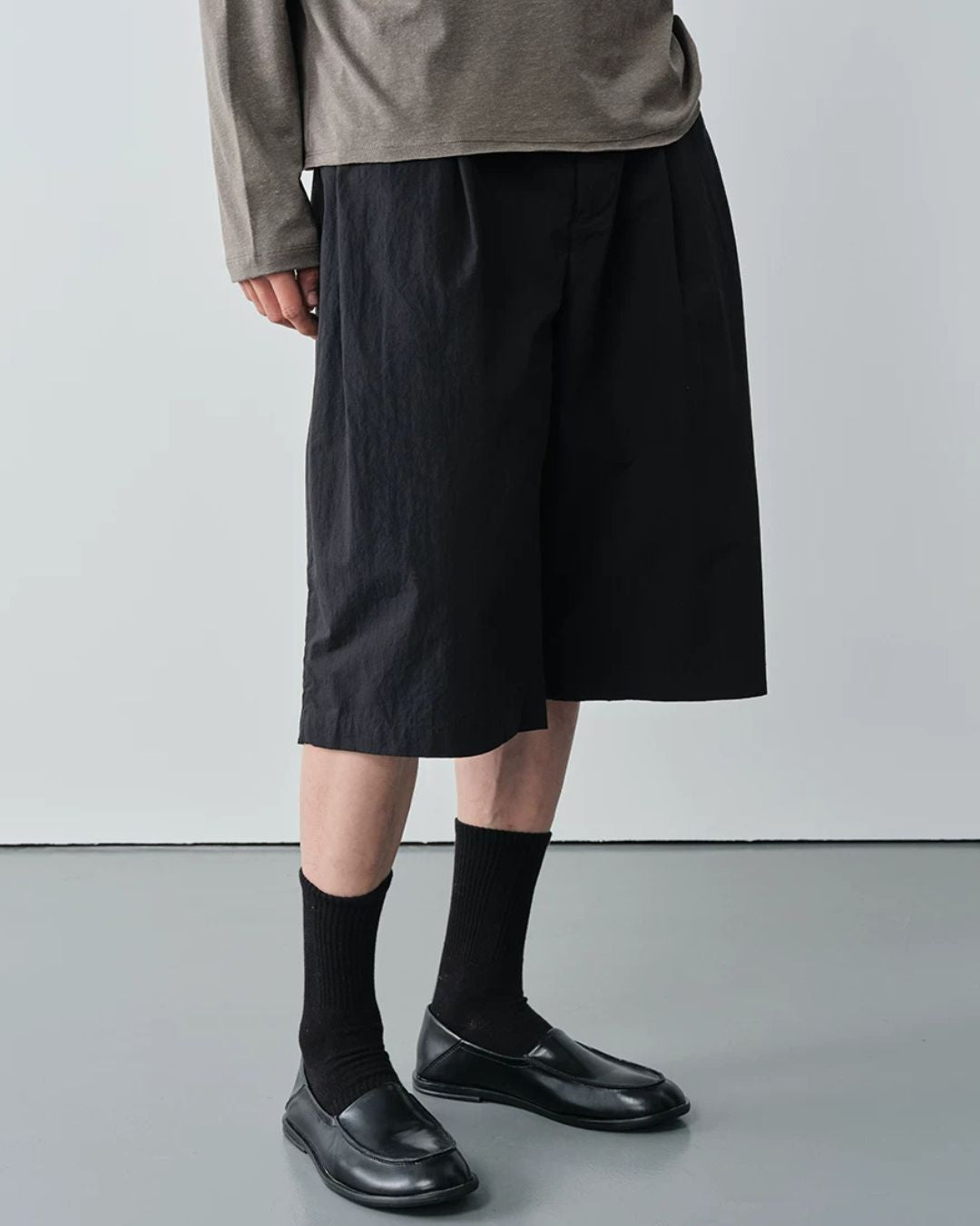 Cotton-Nylon Pleated Shorts　SP077