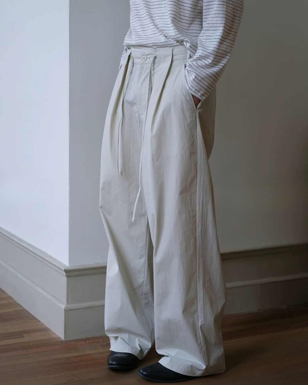 Casual Tuck Wide Pants　WP122