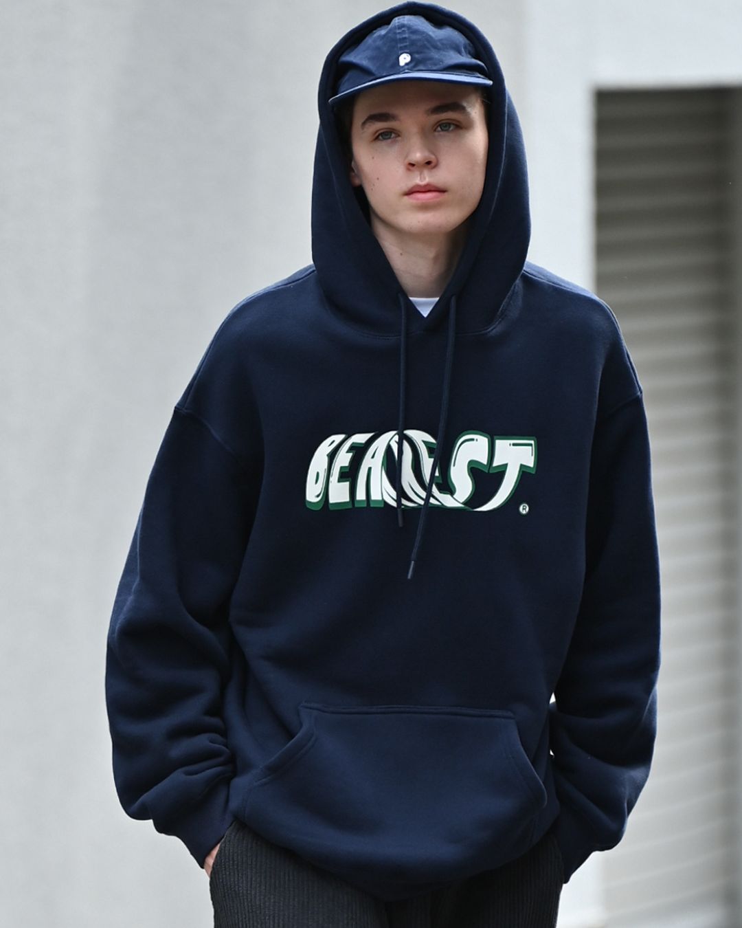 Graphic Logo Heavy Hoodie　HD060