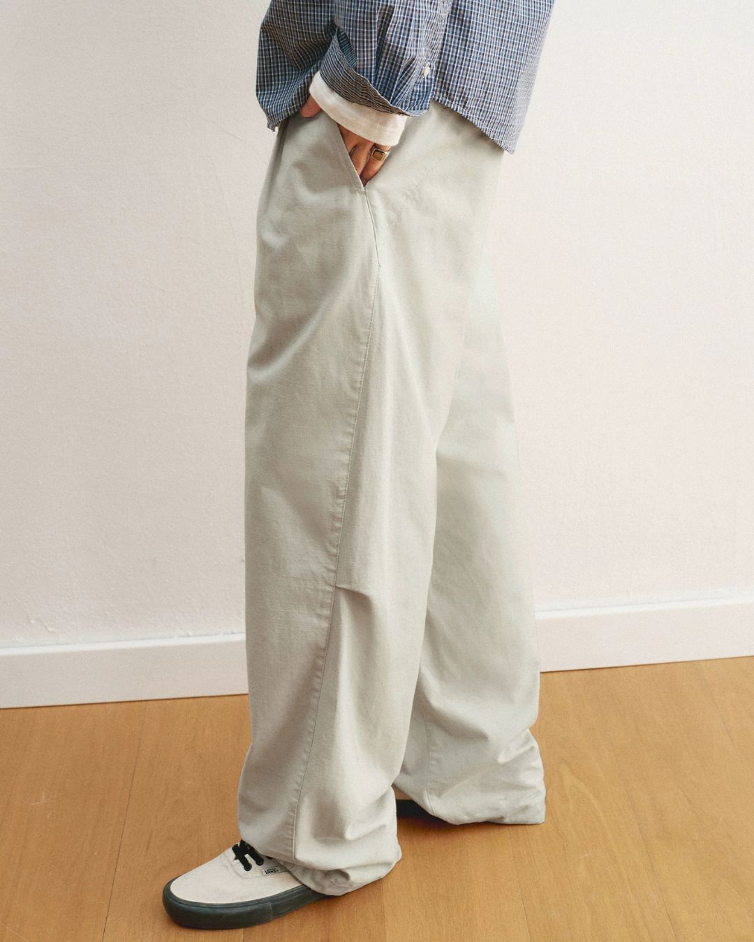 Arc Tuck Wide Pants　WP120