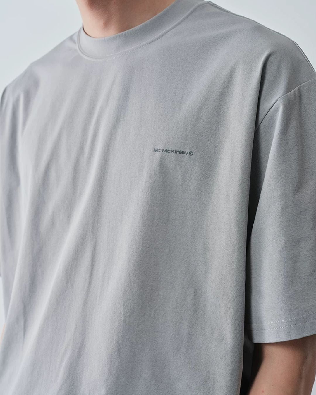 Starburst Graphic T-Shirt　ST207